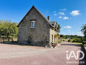 House in La Barre-de-Semilly (50810)