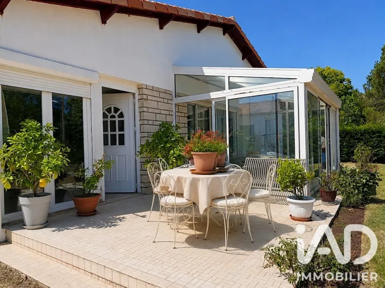 Maison 4 pièces 87 m² · à Saint-Jean-d'Angle · 87 m² · 230 000 €