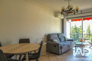 Apartment in Villeneuve-Loubet (06270)