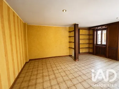 Immeuble à Pouilly-sur-Loire (58150)