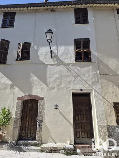 Maison de village à Conségudes (06510)