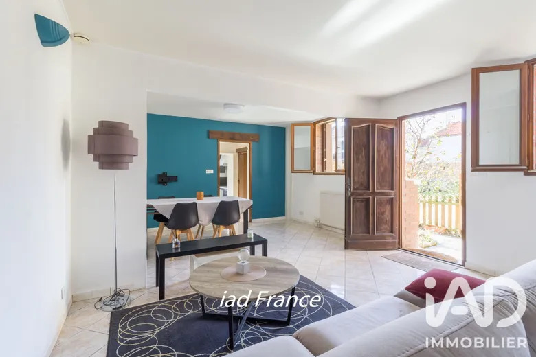 Maison 5 pièces 103 m² · à Bouafle · 103 m² · 260 000 €