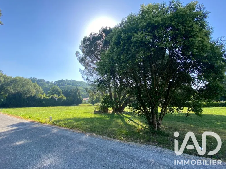 Terrain à bâtir à Montauban (82000) · 75 000 €