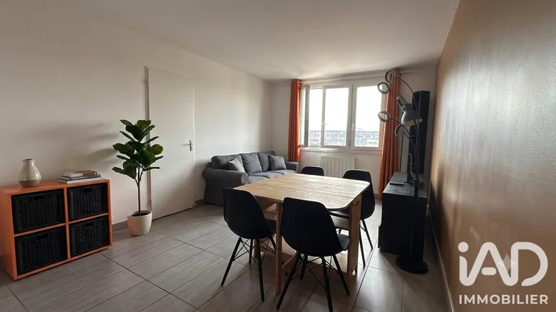 Appartement 4 pièces 69 m² · à Grenoble · 69 m² · 155 000 €
