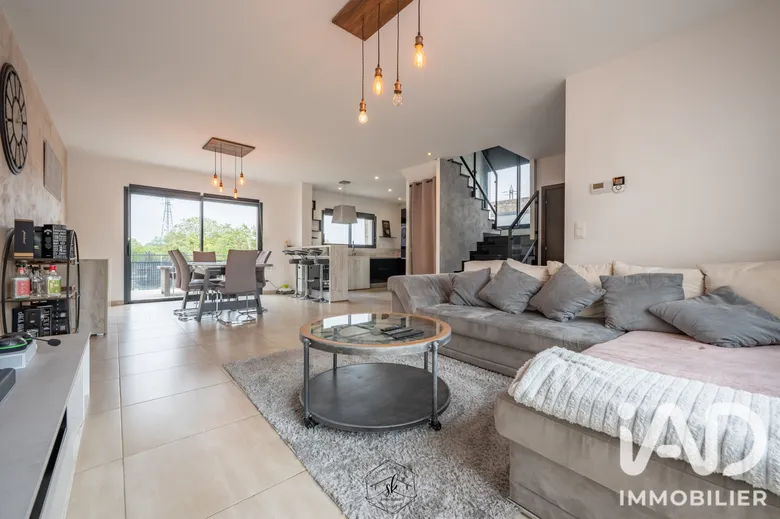 Maison 5 pièces 107 m² · à Uckange · 107,5 m² · 379 000 €