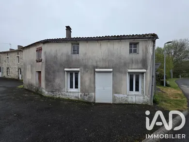Village house in Adilly (79200)