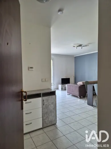 Appartement à Sainte-Geneviève-des-Bois (91700)