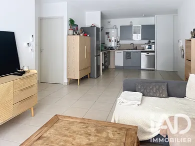 Appartement à Le Thor (84250)