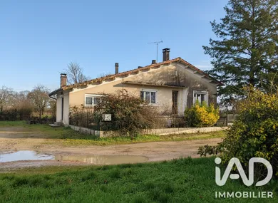 Maison de village à Brettes (16240)