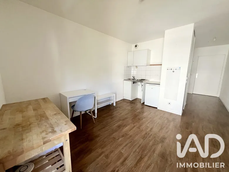 Appartement 1 pièce 23 m² · à Villeneuve-la-Garenne · 22,6 m² · 115 000 €