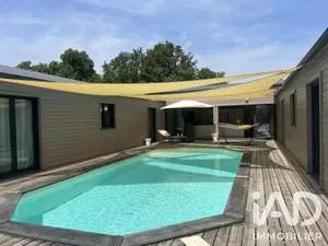 Maison traditionnelle à Saint-Pierre-du-Mont (40280)
