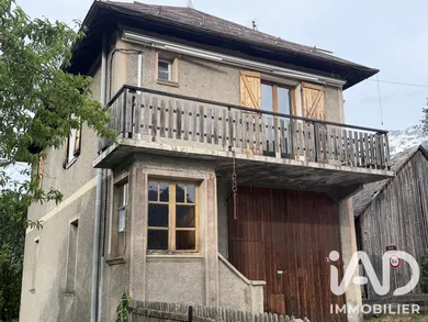 Maison de village à Saint-Alban-d'Hurtières (73220)