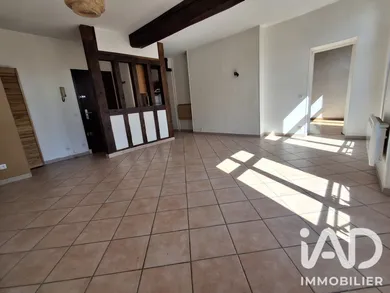 Apartment in La Chapelle-en-Serval (60520)