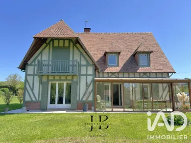 Mansion in Bonneville-sur-Touques (14800)