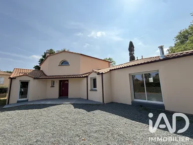 House in Haute-Goulaine (44115)