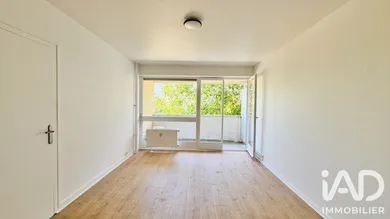 Apartment in Melun (77000)