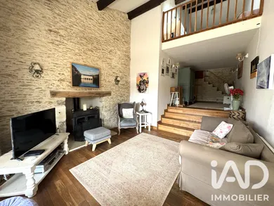 Maison de campagne à Verrue (86420)
