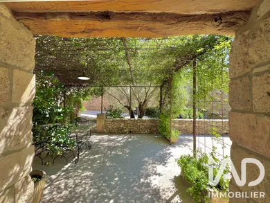 Maison de village à Saint-Victor-la-Coste (30290)