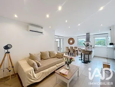 Apartment in Antibes (06160)