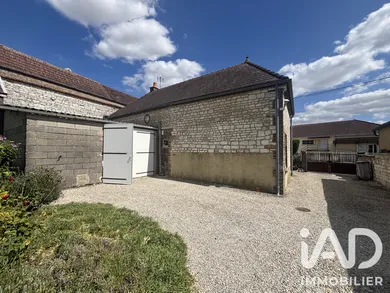 Maison de village à Auxon (10130)