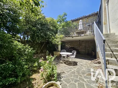 Maison de ville à Villeneuve-de-Berg (07170)