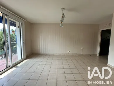 Apartment in Vals-les-Bains (07600)