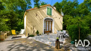 Maison de campagne à Cenomes  (12360)