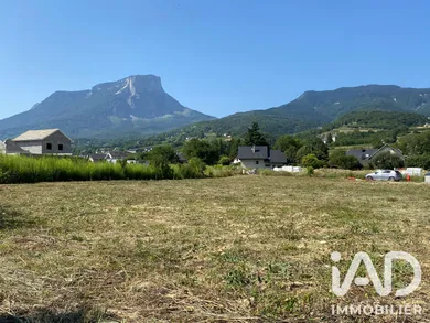 Terrain à Apremont (73190)
