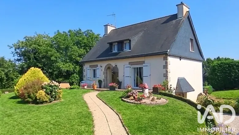 Maison 5 pièces 130 m² · à Plouguenast · 130 m² · 201 003 €