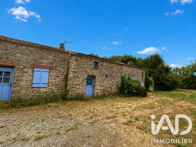 Maison de campagne à Le Cellier (44850)