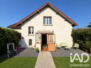 Maison à Villeneuve-sur-Yonne (89500)