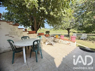 Park home in Saint-Pierre-de-Clairac (47270)
