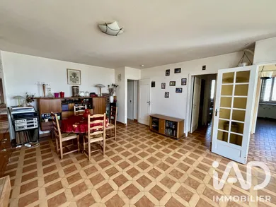 Appartement à Évry (91000)