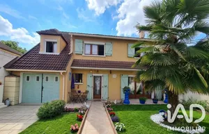 Maison traditionnelle à Vaujours (93410)