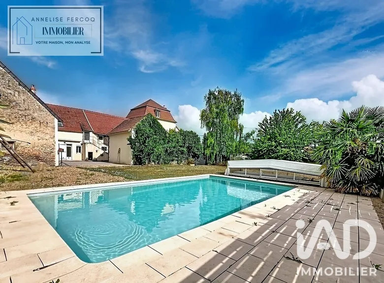 Maison 10 pièces 251 m² · à Marzy · 251 m² · 309 000 €