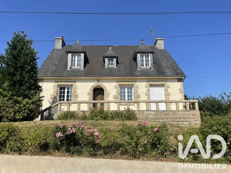 Maison 6 pièces 113 m² · à Gouarec · 113,2 m² · 146 000 €