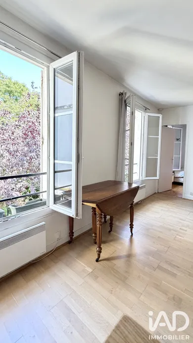 Appartement à PARIS (75020)