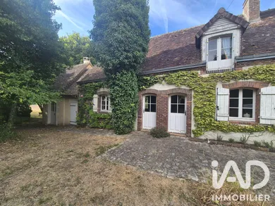 House in Melleray (72320)