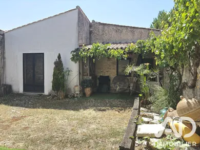 Maison de village à La Flotte (17630)