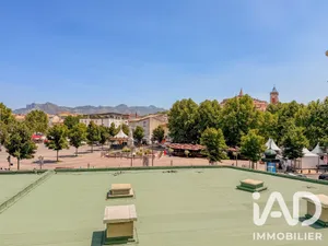 Apartment in Aubagne (13400)