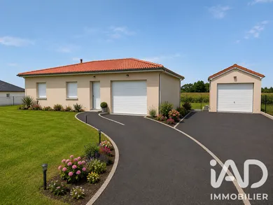 Detached house in Montaner (64460)