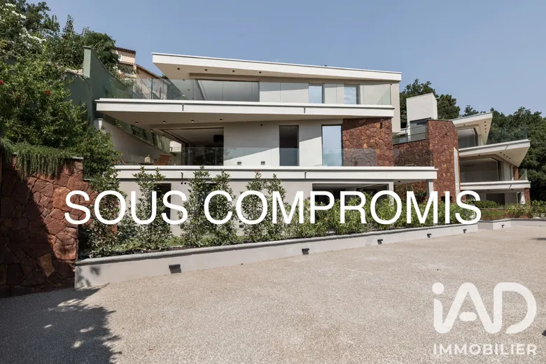 Appartement 3 pièces 139 m² · à Les Adrets-de-l'Estérel · 138,5 m² · 795 000 €