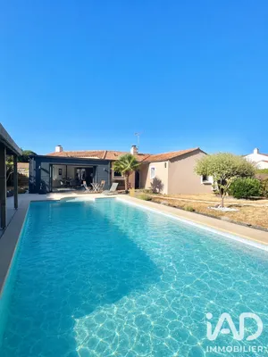 Maison à Landeronde (85150)