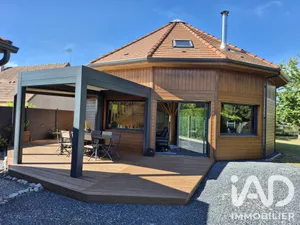 Maison d'architecte à Sains-en-Amiénois (80680)