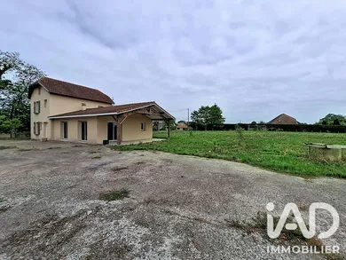 Maison de campagne à Fichous-Riumayou (64410)