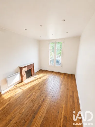 Apartment in Montrouge (92120)
