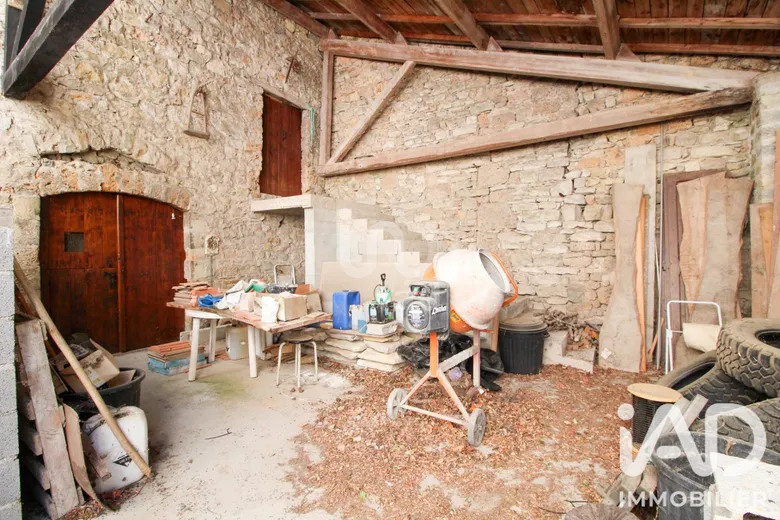 Maison 2 pièces 80 m² · à Saint-Jean-Et-Saint-Paul · 80 m² · 29 000 €