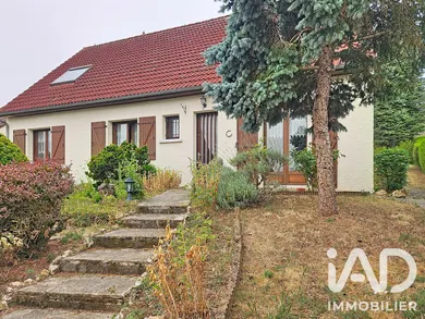Maison à Saint-Julien-du-Sault (89330)