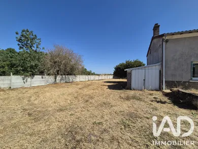 Maison de campagne à Thouars (79100)