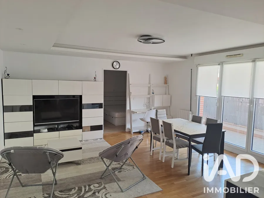Appartement à Rueil-Malmaison (92500) photo 2